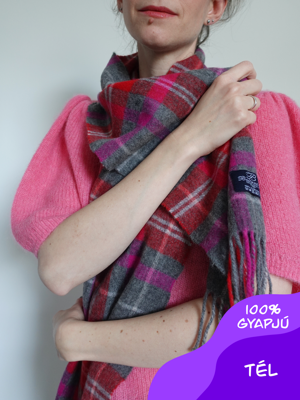 Rózsaszín kockás gyapjú sál