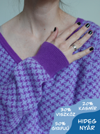 Lila mintás gyapjú-kasmír pulcsi